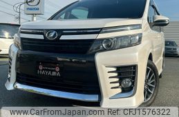 toyota voxy 2014 CFJ1576322
