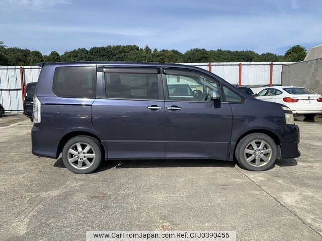 toyota voxy 2008 NIKYO_KW37813 image 1