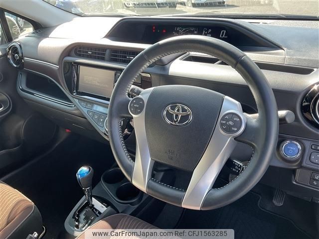 toyota aqua 2017 CFJ1563285 image 2