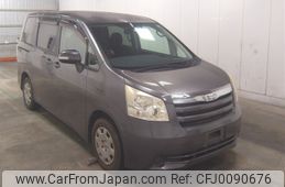 toyota noah 2007 NIKYO_ST43269