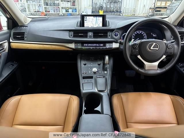 lexus ct 2014 quick_quick_DAA-ZWA10_ZWA10-2179139 image 2