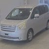 toyota noah 2008 NIKYO_AD98191 image 1