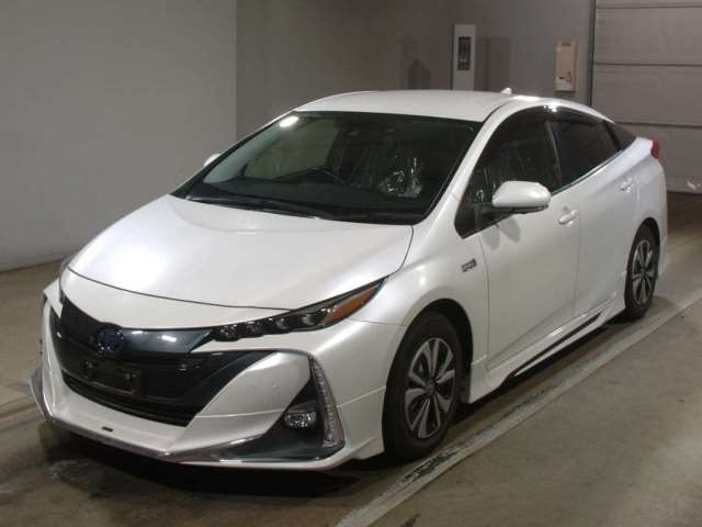 car_82fb80d0-7ae3-41ea-9efc-