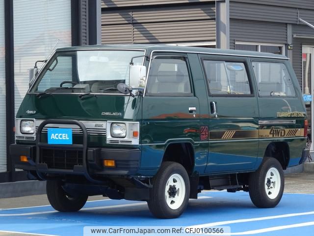 Delica L300 Delica Van 4x4 1985 Mitsubishi Delica Starwagon 4WD