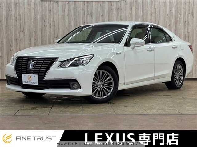 toyota crown 2013 -TOYOTA--Crown DAA-AWS210--AWS210-6030706---TOYOTA--Crown DAA-AWS210--AWS210-6030706- image 1