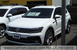 volkswagen tiguan 2018 -VOLKSWAGEN--VW Tiguan 5NDFGF--KW802768---VOLKSWAGEN--VW Tiguan 5NDFGF--KW802768-