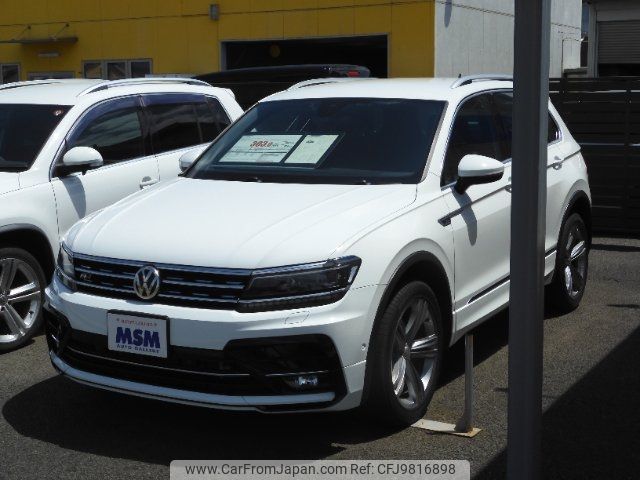 volkswagen tiguan 2018 -VOLKSWAGEN--VW Tiguan 5NDFGF--KW802768---VOLKSWAGEN--VW Tiguan 5NDFGF--KW802768- image 1