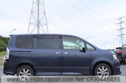 toyota voxy 2008 NIKYO_TE42242