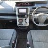 toyota voxy 2012 -TOYOTA--Voxy DBA-ZRR70W--ZRR70-0503299---TOYOTA--Voxy DBA-ZRR70W--ZRR70-0503299- image 18