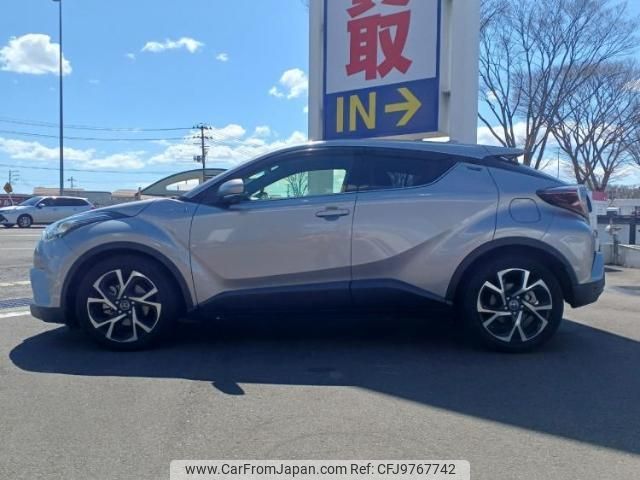 toyota c-hr 2017 quick_quick_DAA-ZYX10_ZYX10-2079692 image 2