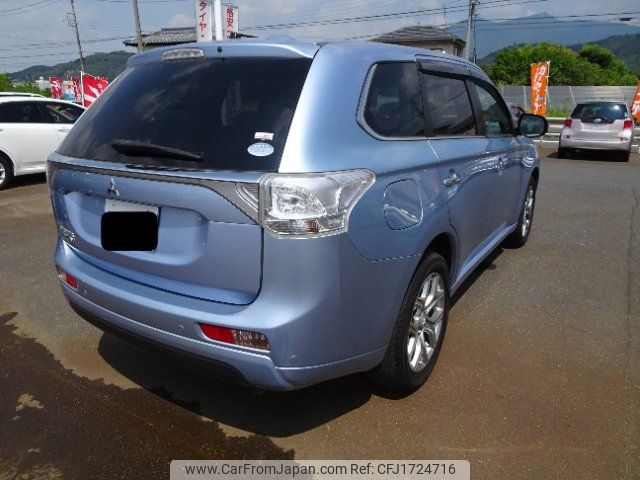 mitsubishi outlander-phev 2014 CFJ1724716 image 2
