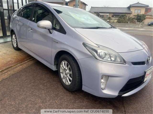 toyota prius 2013 -TOYOTA 【新潟 301ﾕ3006】--Prius DAA-ZVW30--ZVW30-5551545---TOYOTA 【新潟 301ﾕ3006】--Prius DAA-ZVW30--ZVW30-5551545- image 2