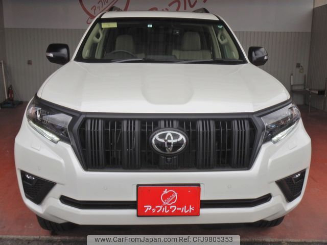 toyota land-cruiser-prado 2023 24431119 image 2