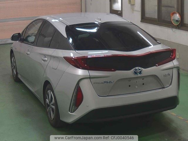 toyota prius-phv 2017 -TOYOTA--Prius PHV ZVW52--3014062---TOYOTA--Prius PHV ZVW52--3014062- image 2