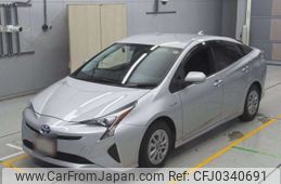 toyota prius 2018 -TOYOTA--Prius ZVW50-6147333---TOYOTA--Prius ZVW50-6147333-