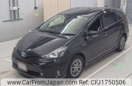 toyota prius-α 2017 CFJ1750506