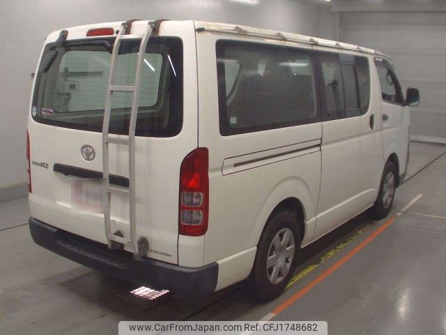 toyota hiace-van 2009 CFJ1748682 image 2