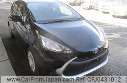 toyota aqua 2023 quick_quick_6AA-MXPK11_MXPK11-2155104