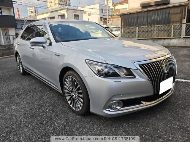 toyota crown-majesta 2015 CFJ1755199 image 1