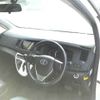 toyota isis undefined CFJ1635009 image 4