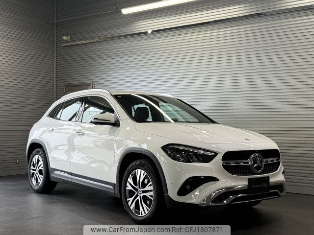 mercedes-benz gla-class 2025 CFJ1807871 image 1