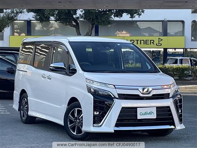 toyota voxy 2018 -TOYOTA--Voxy DBA-ZRR80W--ZRR80-0401602---TOYOTA--Voxy DBA-ZRR80W--ZRR80-0401602- image 1