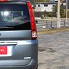 nissan serena 2010 S12858 image 18