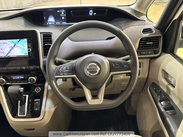 nissan serena 2017 CFJ1773400 image 2