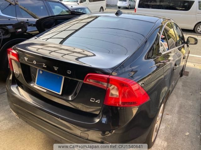 volvo s60 2016 CFJ1540641 image 2