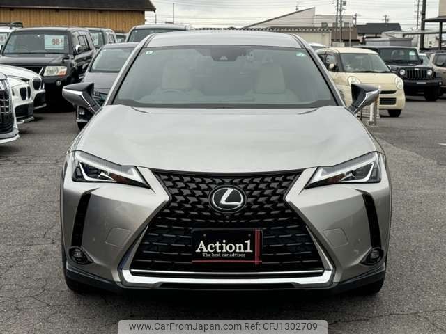 lexus ux 2018 141 image 2