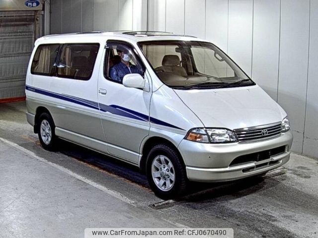 1997 Toyota Granvia VCH10W - Car Price $8,176
