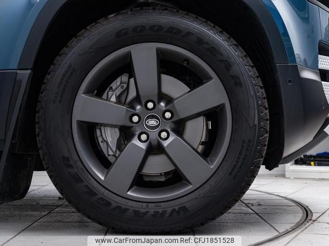 land-rover defender 2025 CFJ1851528 image 2
