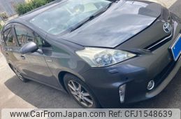 toyota prius-α 2013 CFJ1548639