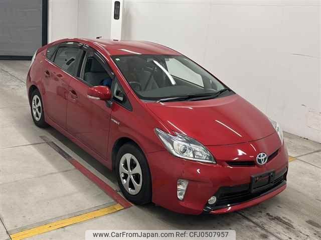 toyota prius 2013 -TOYOTA--Prius ZVW30-1682679---TOYOTA--Prius ZVW30-1682679- image 1