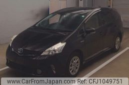 toyota prius-α 2014 CFJ1049751