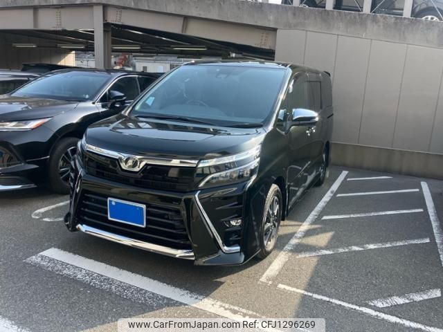 toyota voxy 2019 -TOYOTA--Voxy DBA-ZRR80W--ZRR80-0497411---TOYOTA--Voxy DBA-ZRR80W--ZRR80-0497411- image 1