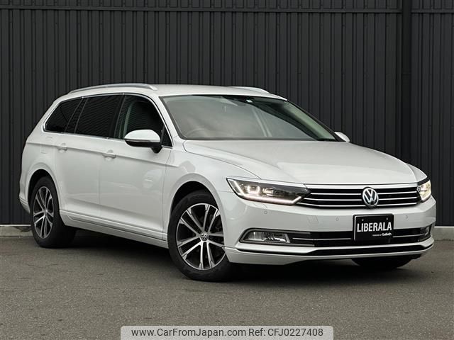 volkswagen passat-variant 2015 -VOLKSWAGEN--VW Passat Variant DBA-3CCZE--WVWZZZ3CZGE045374---VOLKSWAGEN--VW Passat Variant DBA-3CCZE--WVWZZZ3CZGE045374- image 1