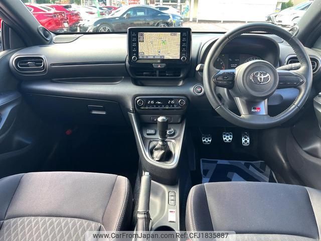 toyota yaris 2022 CFJ1835887 image 2