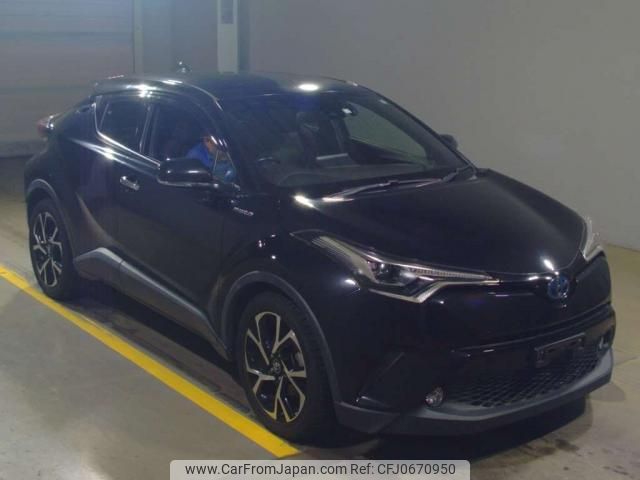 toyota c-hr 2018 quick_quick_DAA-ZYX10_ZYX10-2103095 image 1