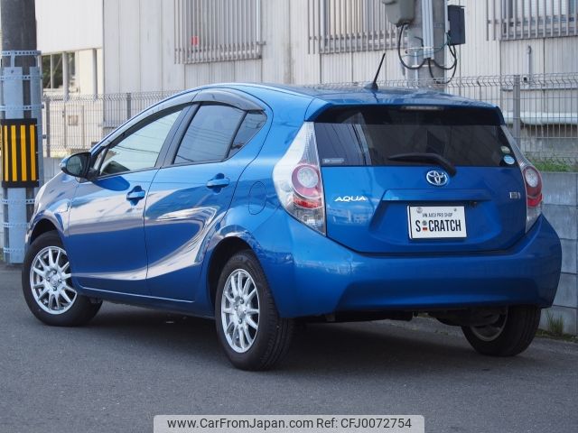 toyota aqua 2014 -TOYOTA--AQUA DAA-NHP10--NHP10-2391922---TOYOTA--AQUA DAA-NHP10--NHP10-2391922- image 2