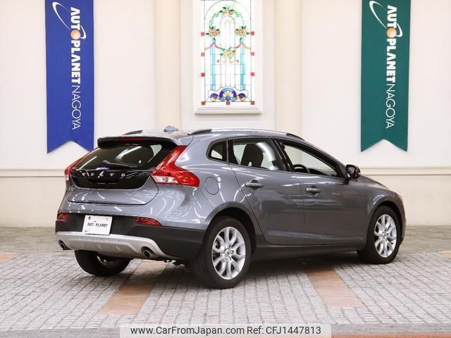volvo v40 2018 quick_quick_LDA-MD4204T_YV1MZA8RDJ2152061 image 2
