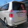 toyota noah 2010 GOO_JP_700055065930201110001 image 7