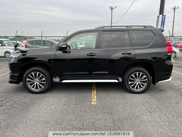 toyota land-cruiser-prado 2020 24632713 image 2