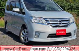 nissan serena 2013 M00558