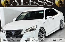 toyota crown 2013 CFJ8569012