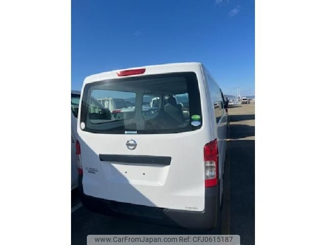 nissan nv350-caravan-van 2017 quick_quick_CBF-VR2E26_103857 image 2