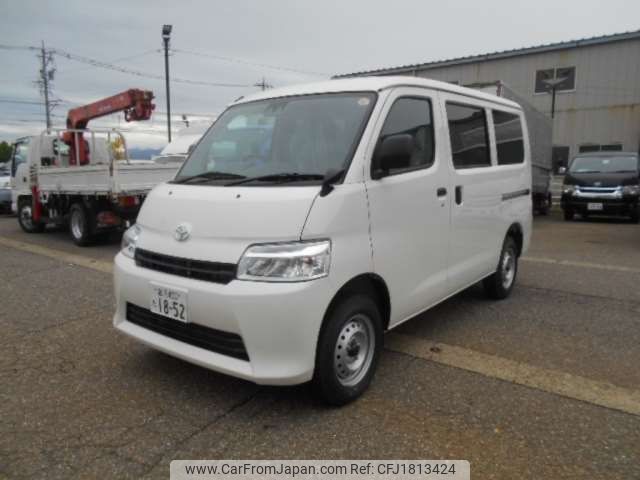 toyota townace-van 2025 CFJ1813424 image 1