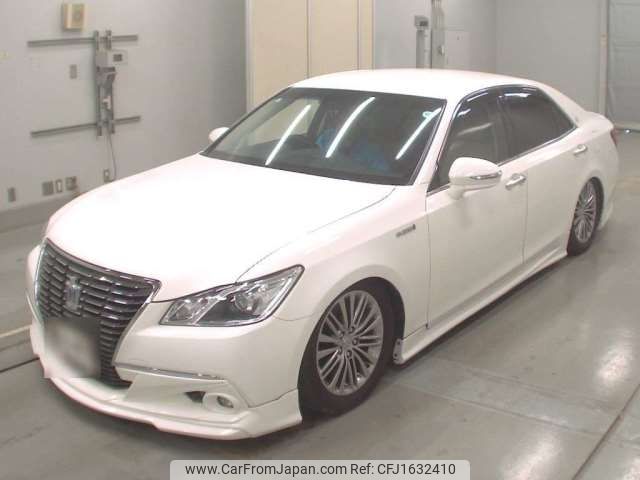toyota crown 2015 CFJ1632410 image 1