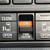 toyota voxy 2018 GOO_JP_700050301430241112006 image 12