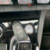 others 3008 2017 CFJ1818318 image 8